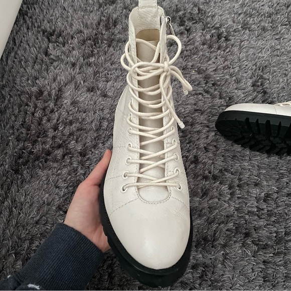 BRAND NEW JIMMY CHOO CRUZE BOOTS - Picture 3 of 14